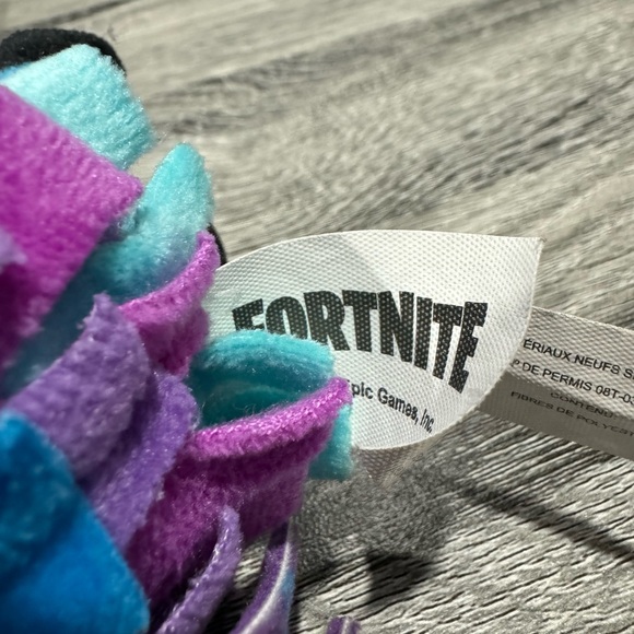 Fortnite: Loot Llama - Collectible Plush Toy - Picture 6 of 8